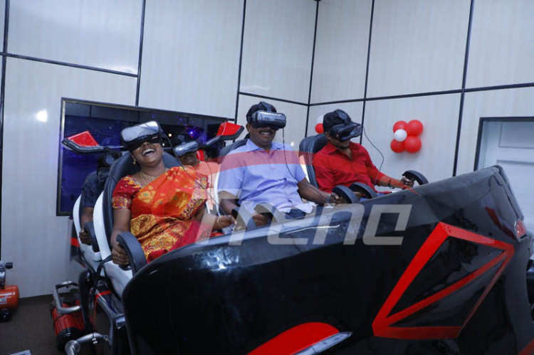 Xindy 9D VR experience Hall in India